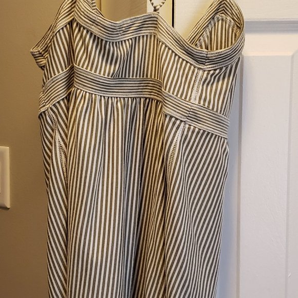 American Eagle Top - Picture 2 of 3